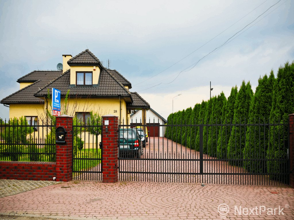 Parking Lot28 Parking Lotnisko Katowice Pyrzowice NextPark